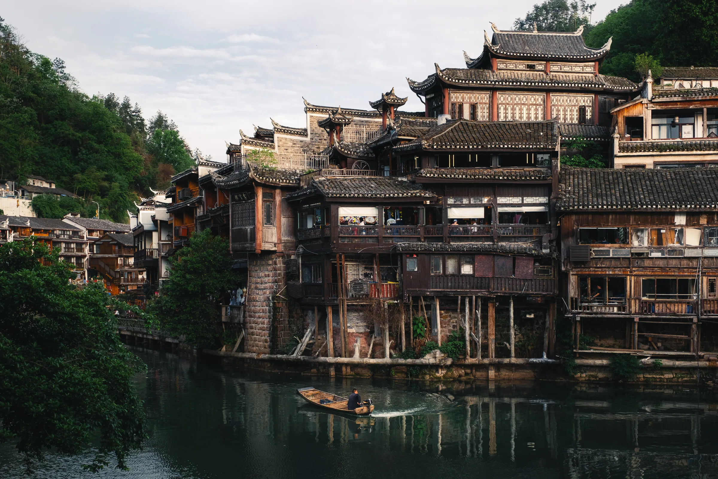 East Asia — 東亜 14